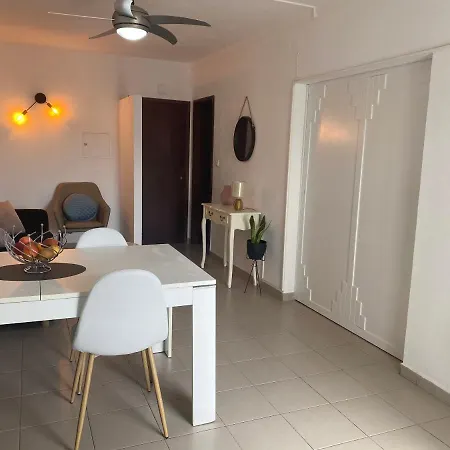 House Praia Rocha 포티마오